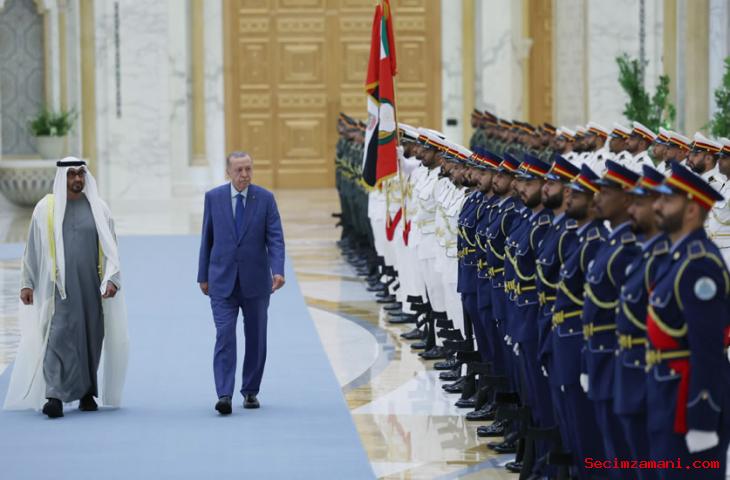 Cumhurbaşkanı Erdoğan, Birleşik Arap Emirlikleri’nde Resmî Törenle Karşılandı