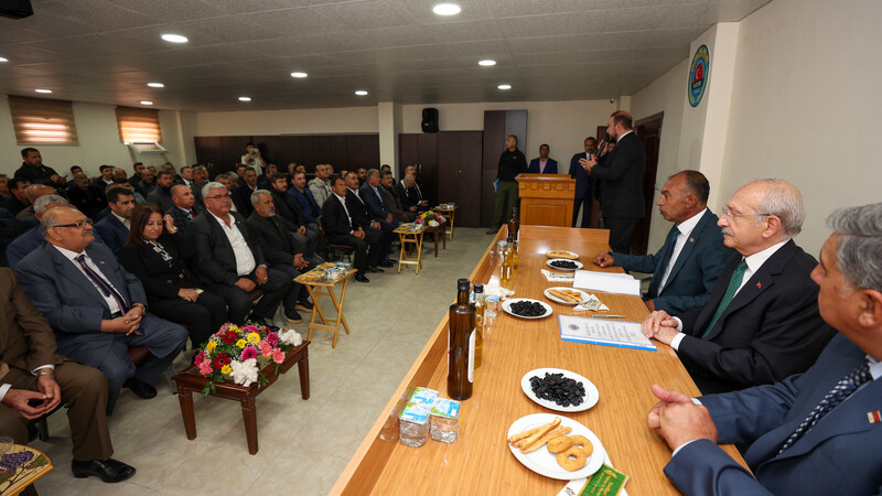 CHP Genel Başkanı Kemal Kılıçdaroğlu, Kilis Ziraat Odasını Ziyaret Etti