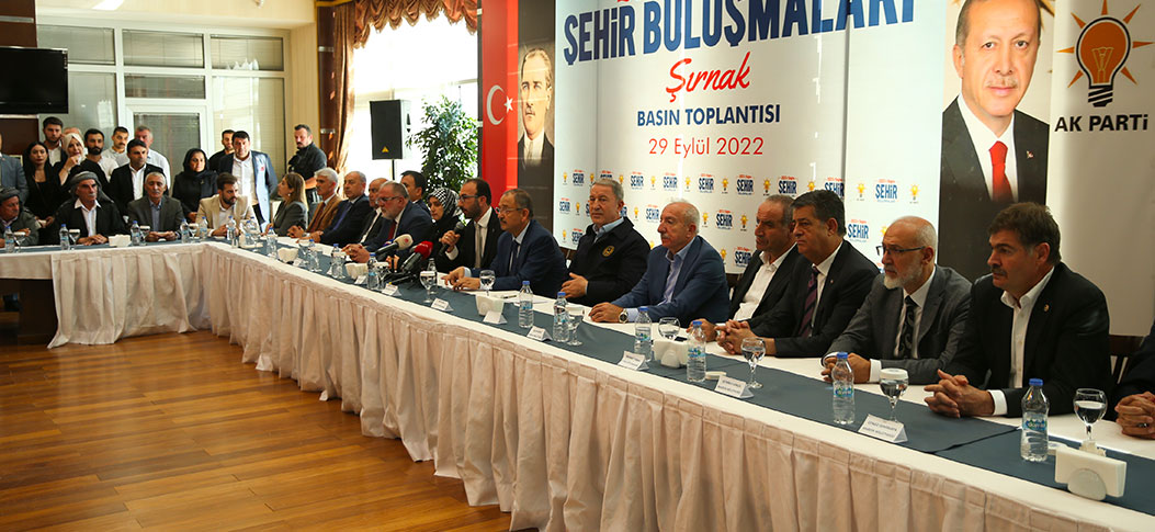 Bizim işimiz yapmak. Bazılarının işi yıkmak, fesatlık olabilir