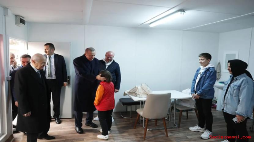 Cumhurbaşkanı Erdoğan, Kahramanmaraş'ta Afad Kocaeli Çarşısı'nı Ziyaret Etti