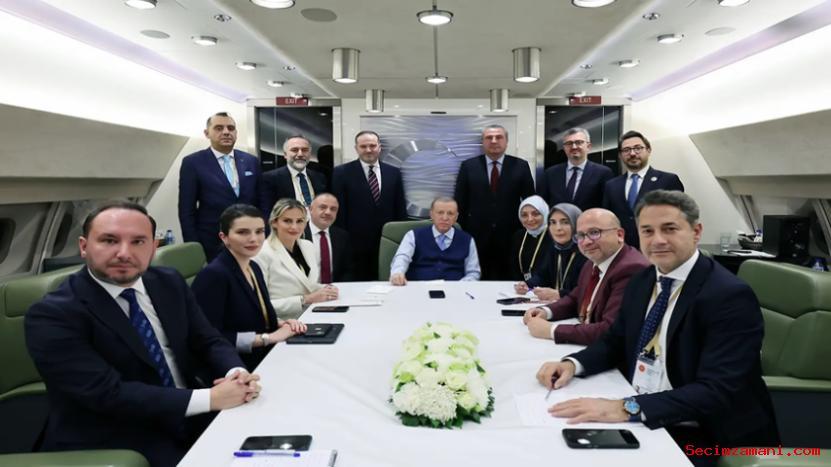 Cumhurbaşkanı Erdoğan, Cezayir Dönüşü Uçakta Gazetecilerin Sorularını Yanıtladı