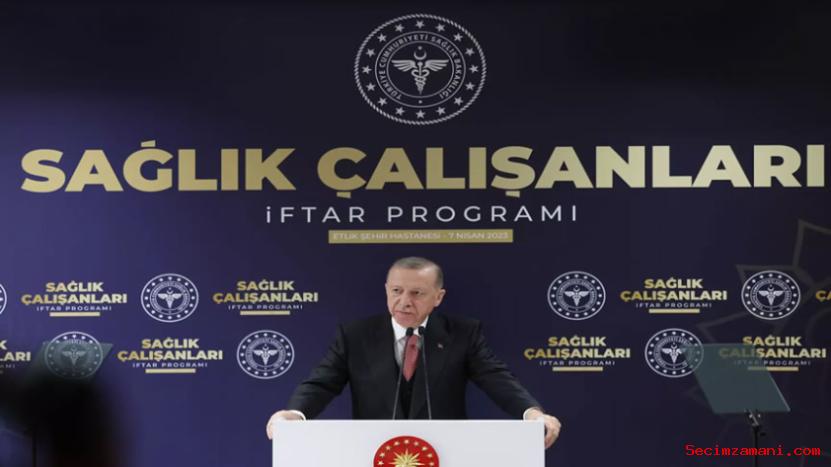 Cumhurbaşkanı Erdoğan, Sağlık Çalışanlarıyla İftarda Bir Araya Geldi