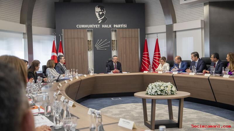 Chp Myk, Genel Başkan Özgür Özel Başkanlığında Toplandı