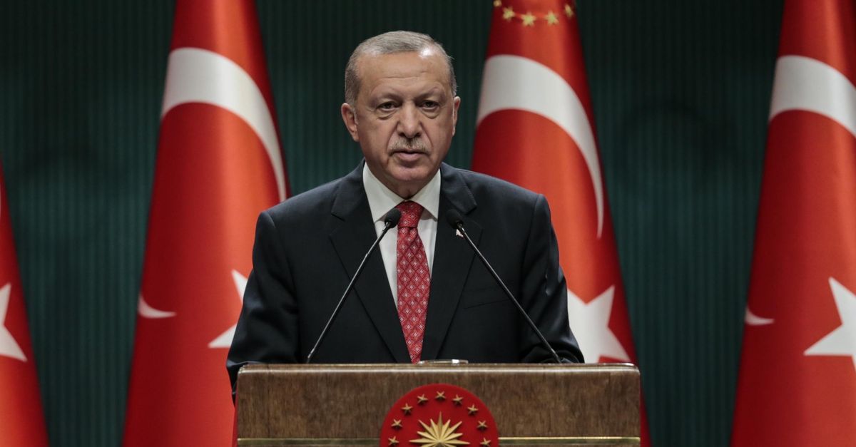 Seçmenin %28,2’si Cumhurbaşkanı Erdoğan’ın Görev Yapış Tarzını Onaylıyor