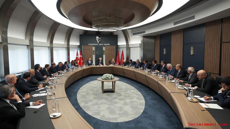 Chp Genel Başkanı Kemal Kılıçdaroğlu, Milletvekilleriyle Bir Araya Geldi