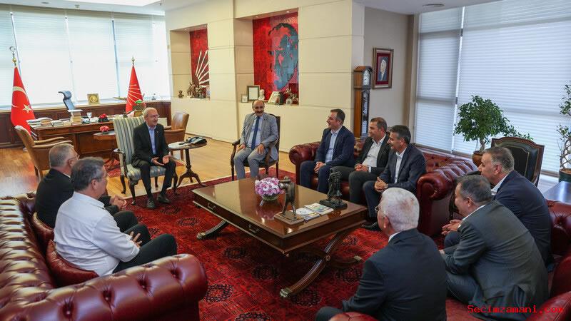 Chp Genel Başkanı Kemal Kılıçdaroğlu, Esnaf Odaları Başkanlarıyla Bir Araya Geldi