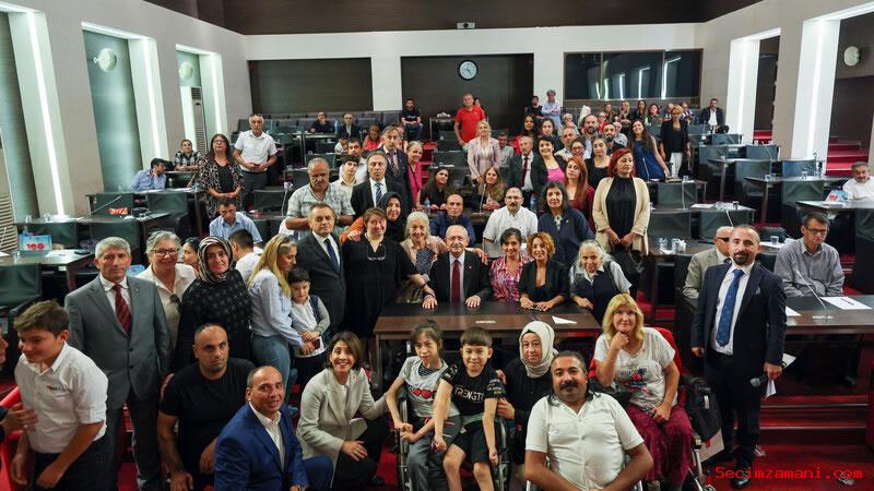 Chp Genel Başkanı Kemal Kılıçdaroğlu, Engelli Bireylerle Bir Araya Geldi