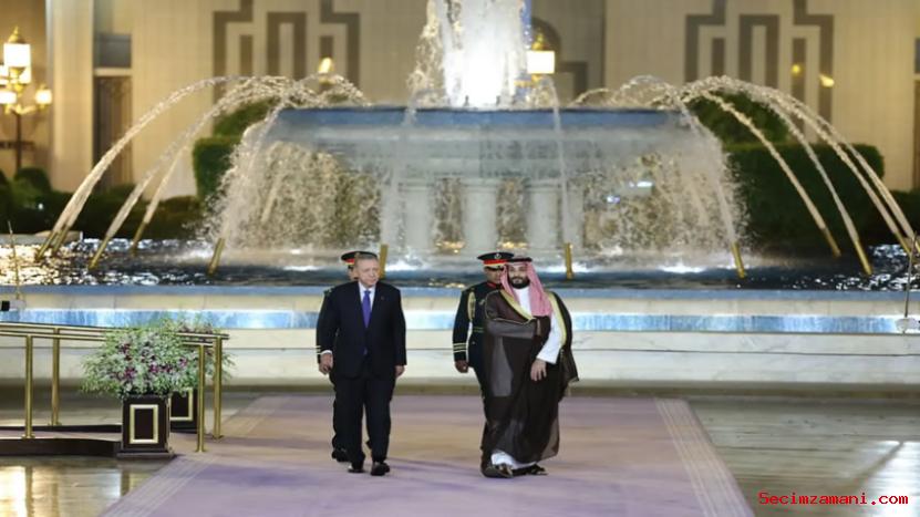 Cumhurbaşkanı Erdoğan, Suudi Arabistan’da Resmî Törenle Karşılandı