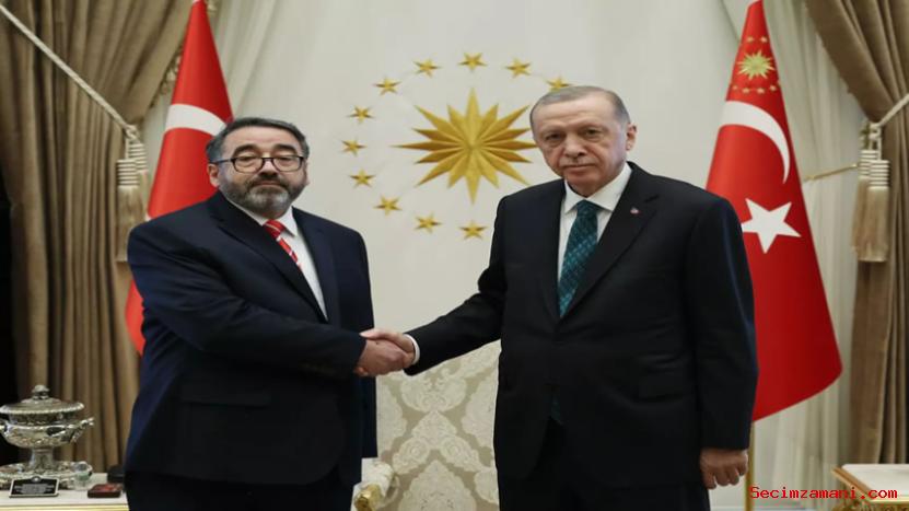 Cumhurbaşkanı Erdoğan, Peru Büyükelçisi Cesar Augusto De Las Casas Diaz’ı Kabul Etti