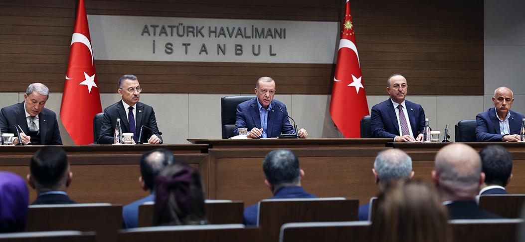 Cumhurbaşkanı Erdoğan, Endonezya'ya hareketi öncesinde havalimanında açıklamada bulundu