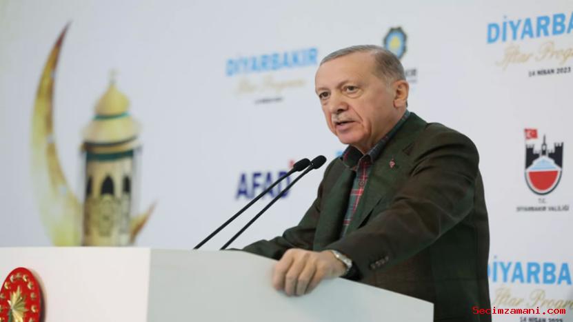 Cumhurbaşkanı Erdoğan, Diyarbakır'da Depremzedelerle İftarda Bir Araya Geldi
