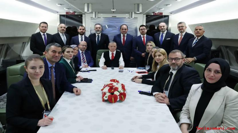 Cumhurbaşkanı Erdoğan, Yunanistan Dönüşü Uçakta Gazetecilerin Sorularını Yanıtladı