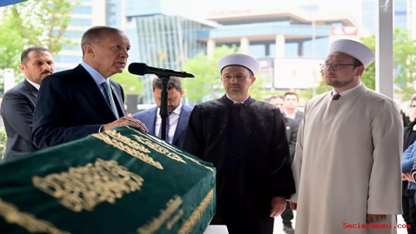 Cumhurbaşkanı Erdoğan, Gazeteci Yazar Engin Ardıç’ın Cenaze Törenine Katıldı