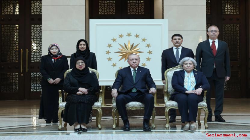 Cumhurbaşkanı Erdoğan, Brunei Büyükelçisi Haji’yi Cumhurbaşkanlığı Külliyesinde Kabul Etti
