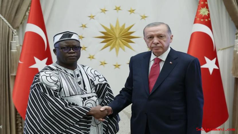 Burkina Faso'nun Ankara Büyükelçisi Some, Cumhurbaşkanı Erdoğan'a Güven Mektubu Sundu