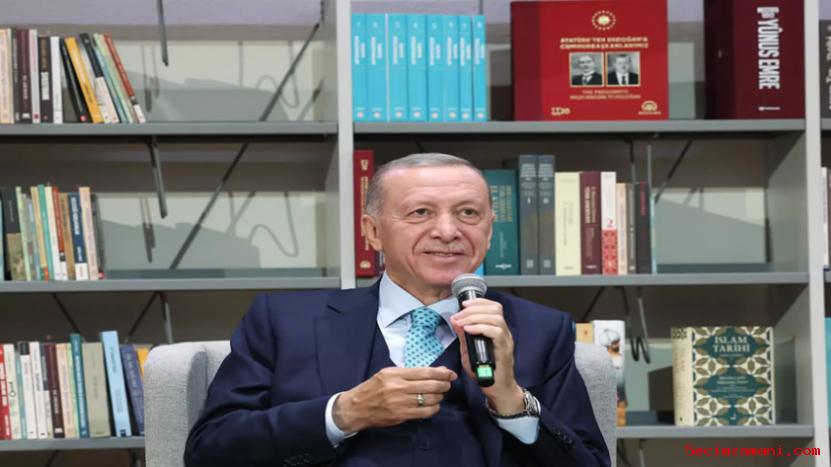 Cumhurbaşkanı Erdoğan, Rami Kütüphanesi'nde Gençlerle Buluştu