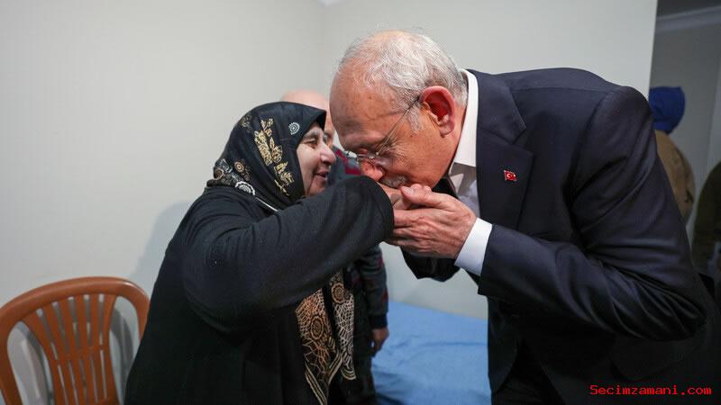 CHP Genel Başkanı Kemal Kılıçdaroğlu, Depremzede Aileleri Ziyaret Etti